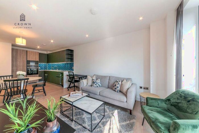 2 Bedroom Flat To Rent In Cremer Street, London, E2