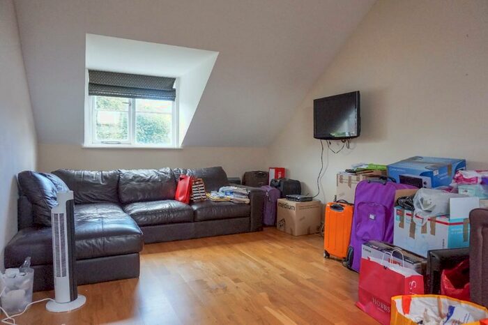 1 Bedroom Flat To Rent In Charles Apartments, Hanover Square, Leeds, West Yorkshire, LS3