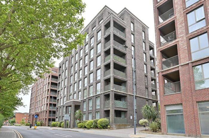 3 Bedroom Flat For Sale In Gayton Road, Harrow On The Hill, Harrow, HA1