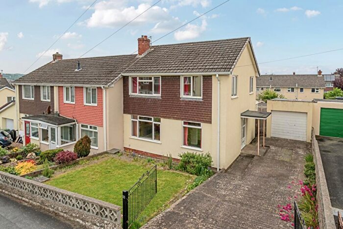 3 Bedroom End Of Terrace House For Sale In Sowden Park, Barnstaple, Devon, EX32