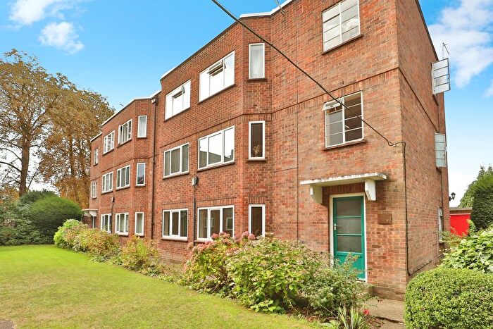 2 Bedroom Flat For Sale In Abbey Court, Norwich, NR1