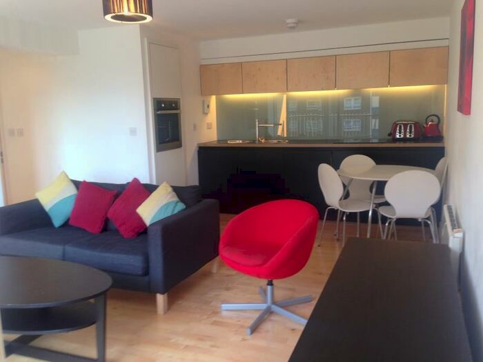 2 Bedroom Apartment To Rent In Saxton, The Avenue, LS9