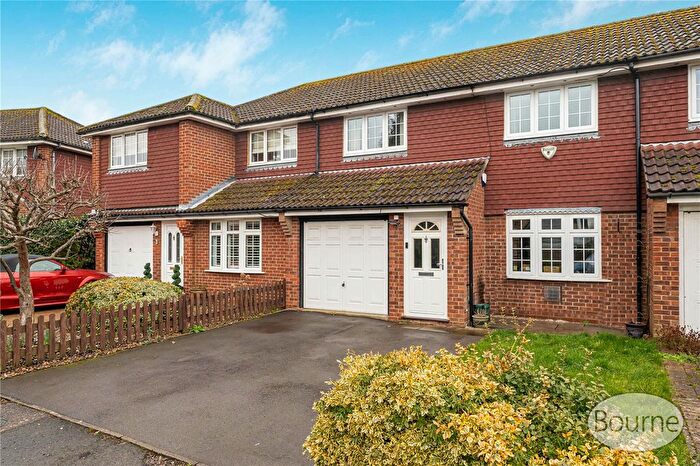 4 Bedroom Terraced House For Sale In The Cedars, Guildford, Surrey, GU1