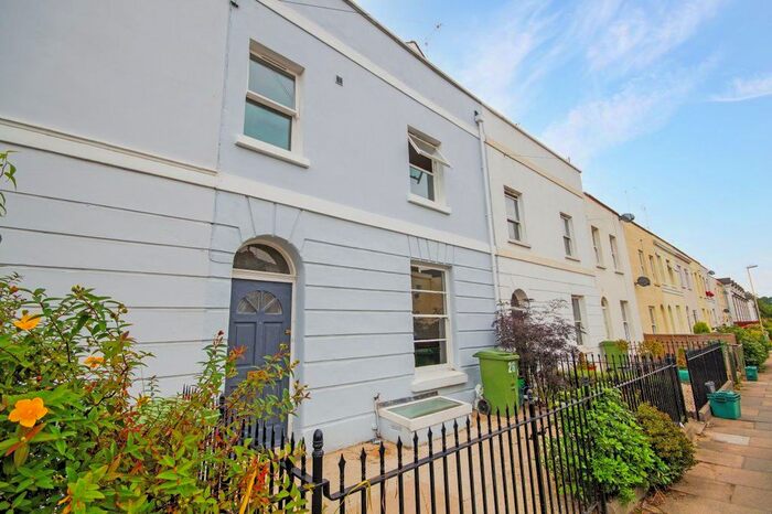 4 Bedroom Property To Rent In Windsor Street, Cheltenham, GL52