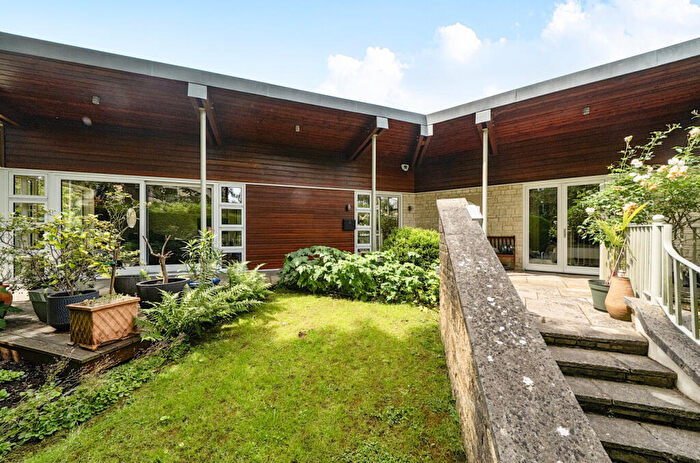 3 Bedroom Bungalow For Sale In Henrietta Road, Bath, Somerset, BA2