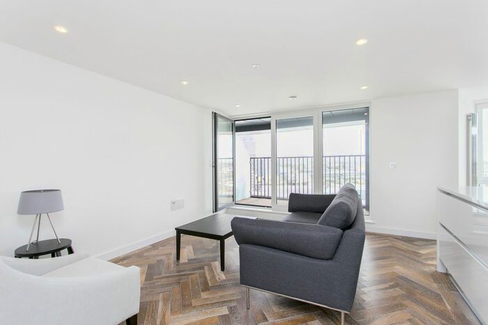 2 Bedroom Flat To Rent In Eagle Point, City Road, London, EC1V