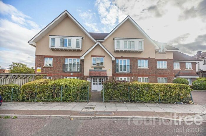 2 Bedroom Flat To Rent In Christopher Court, Great North Way, Hendon, NW4