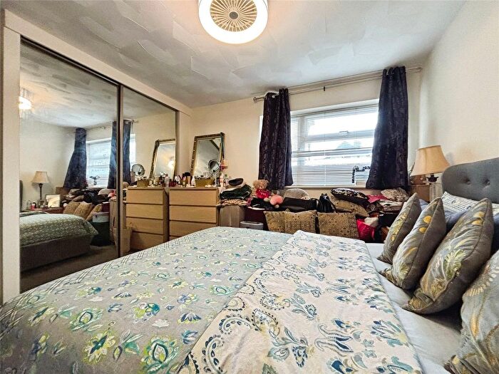 2 Bedroom Maisonette For Sale In Little Heath Road, Tilehurst, Reading, RG31 - Photo 7