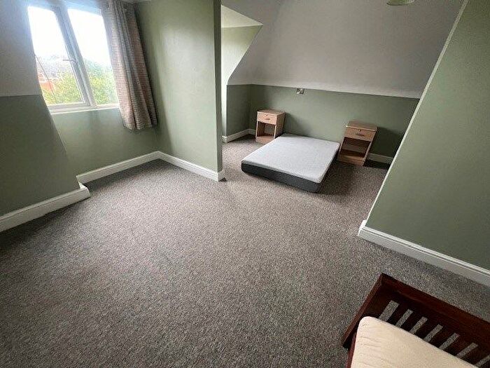 1 Bedroom Studio To Rent In Westby Road, Bournemouth, BH5