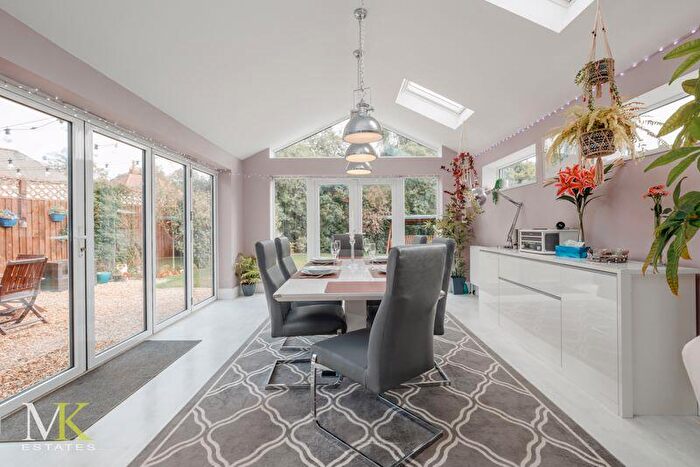 5 Bedroom Detached House For Sale In Cheriton Avenue, Bournemouth, BH7