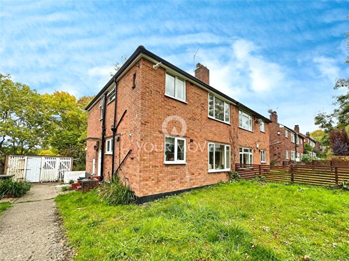 2 Bedroom Maisonette To Rent In Croft Close, Chislehurst, BR7