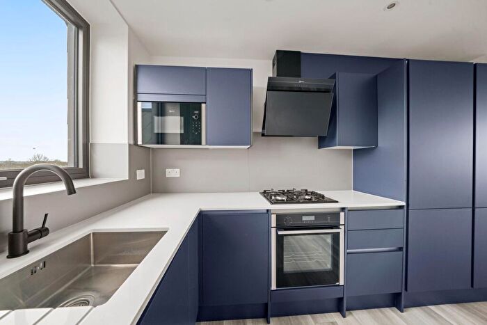 2 Bedroom Flat To Rent In Broadway, Bexleyheath, DA6