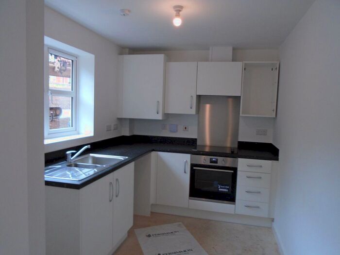 2 Bedroom Property To Rent In Flat, Heroes Drive, B29