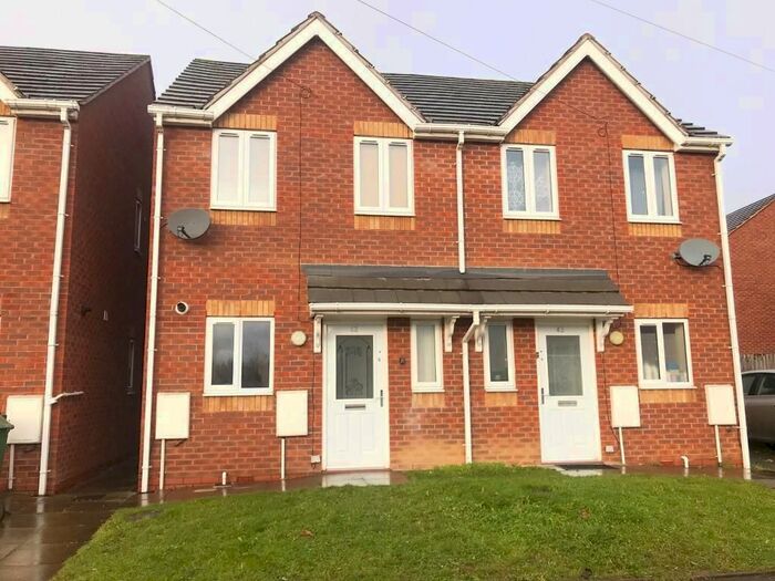 3 Bedroom Semi-Detached House To Rent In Mill Street, Walsall, West Midlands, WS2