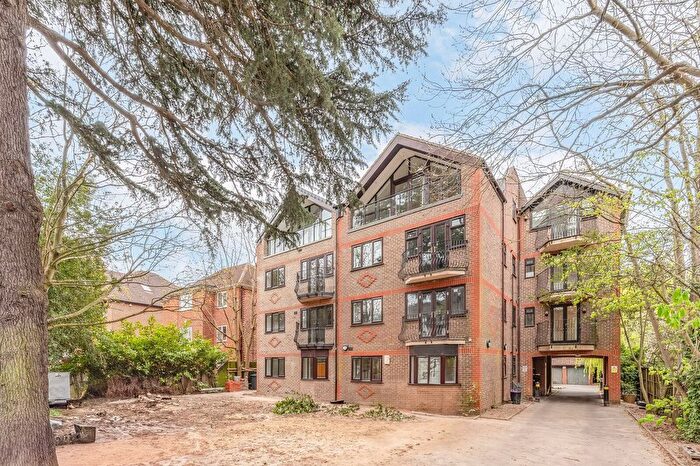 2 Bedroom Flat To Rent In Copers Cope Road, Beckenham, BR3