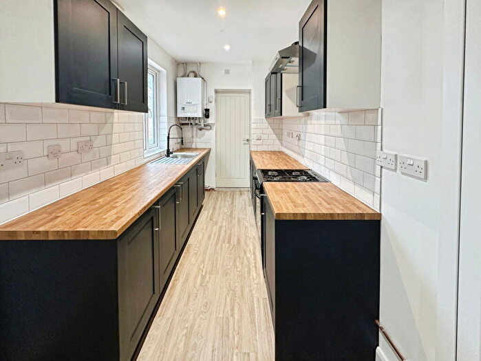 3 Bedroom Terraced House For Sale In Spencer Street, Oadby, LE2