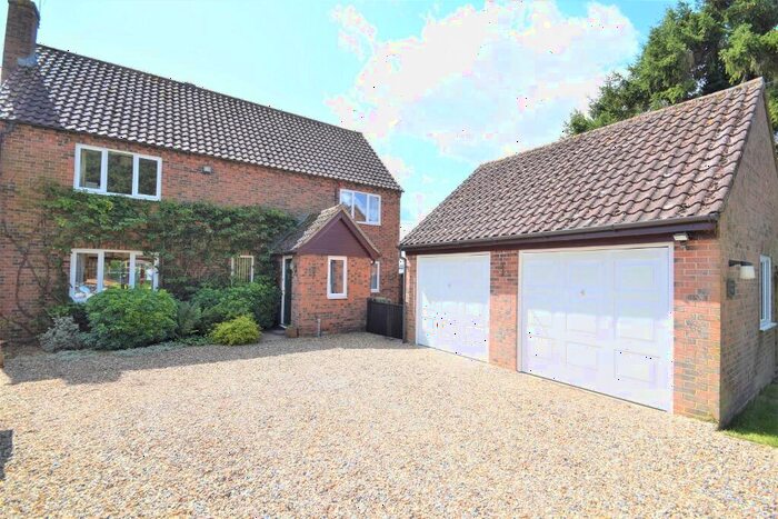 4 Bedroom Detached House To Rent In Hallfield Road, Thompson, IP24
