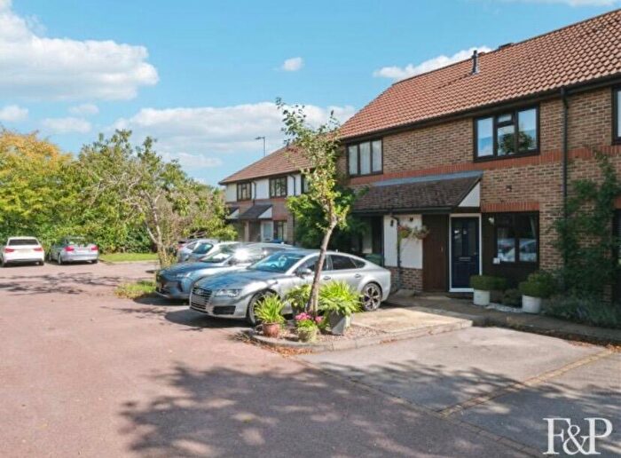 2 Bedroom Terraced House For Sale In All Saints Rise, Warfield, RG42