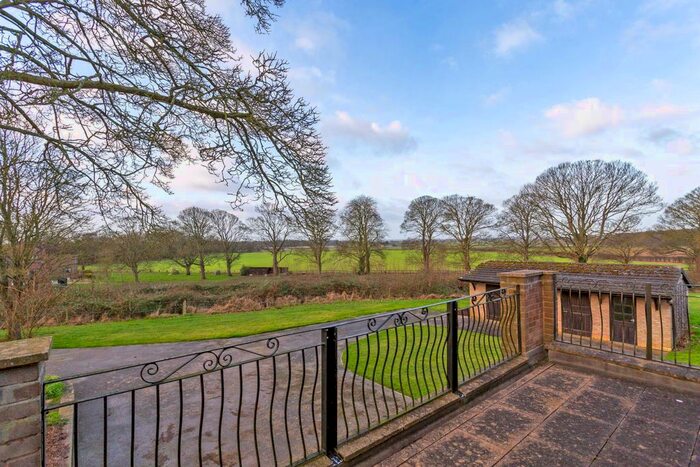 4 Bedroom Detached House For Sale In Gateforth Hall Estate, Hillam Road, Gateforth, YO8