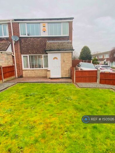3 Bedroom End Of Terrace House To Rent In Bowood Crescent, Birmingham, B31