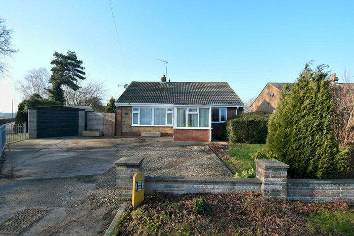 2 Bedroom Detached Bungalow For Sale In Station Road, Burstwick, HU12