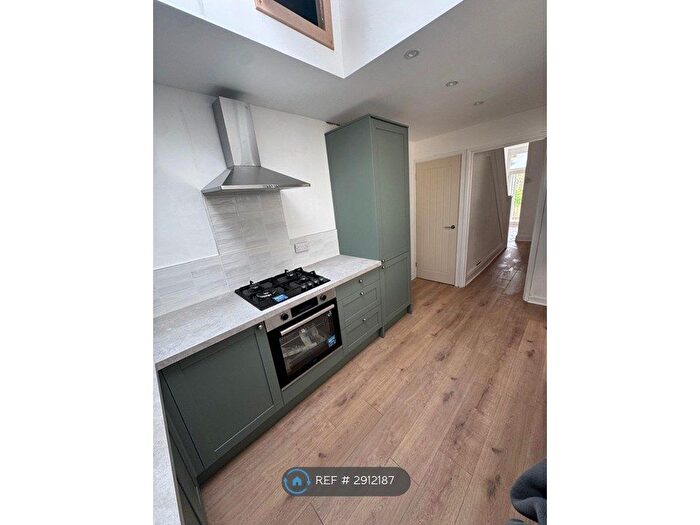 2 Bedroom Terraced House To Rent In Picton Terrace, Swansea, SA1