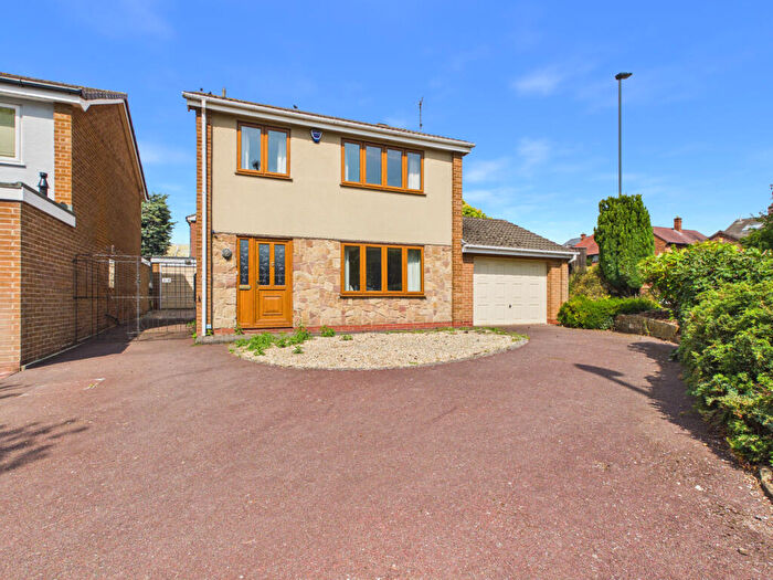 4 Bedroom Detached House For Sale In Lambourn Drive, Allestree, DE22