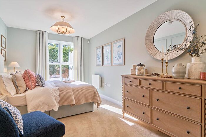 2 Bedroom Flat To Rent In Pacific Drive, Eastbourne, BN23