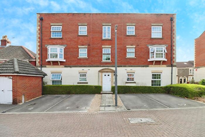 2 Bedroom Flat For Sale In Trinity Court, Kingswood, Bristol, BS15