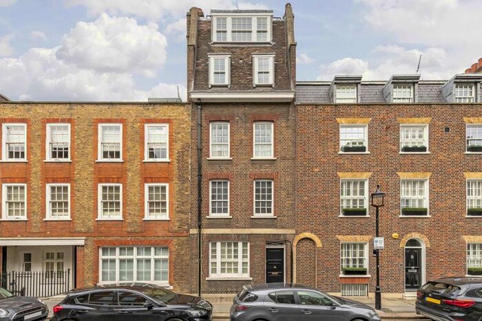 Studio To Rent In Wilfred Street, London, SW1E