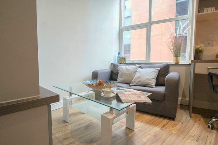 Studio To Rent In Blackfriars Road, Salford, M3