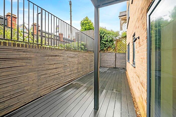 2 Bedroom Apartment For Sale In West Wycombe Road, High Wycombe, Buckinghamshire, HP12