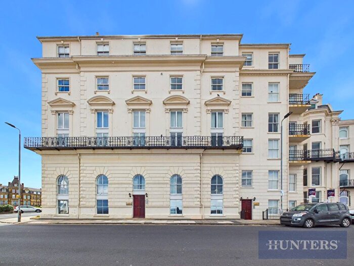 3 Bedroom Flat For Sale In Esplanade, Scarborough, YO11