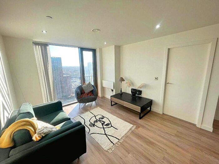 2 Bedroom Apartment To Rent In Store Street, Manchester, Greater Manchester, M1