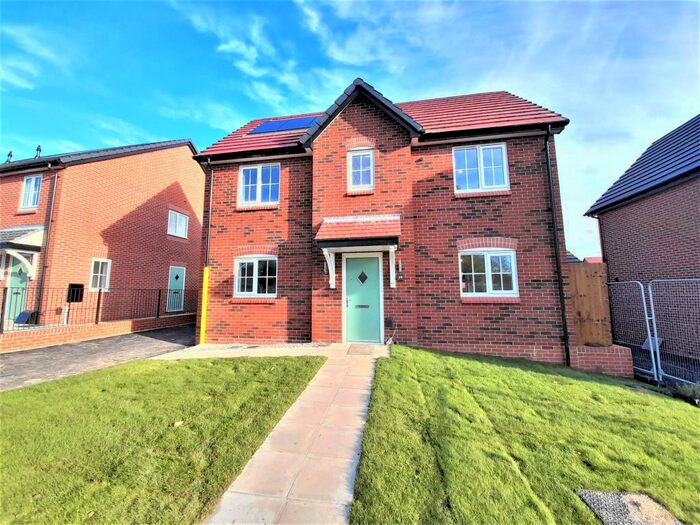 3 Bedroom House To Rent In Sunningdale Street, Preston, Preston, PR2