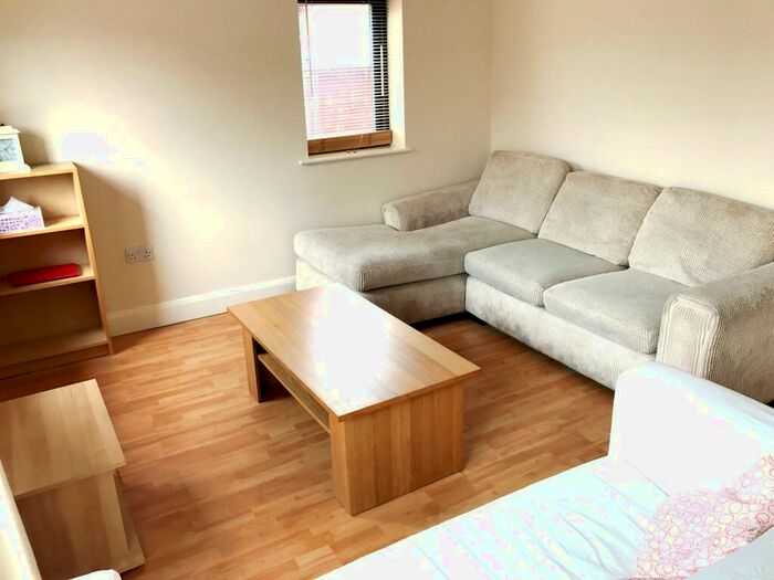 1 Bedroom Apartment To Rent In Rickman Drive, Birmingham, B15