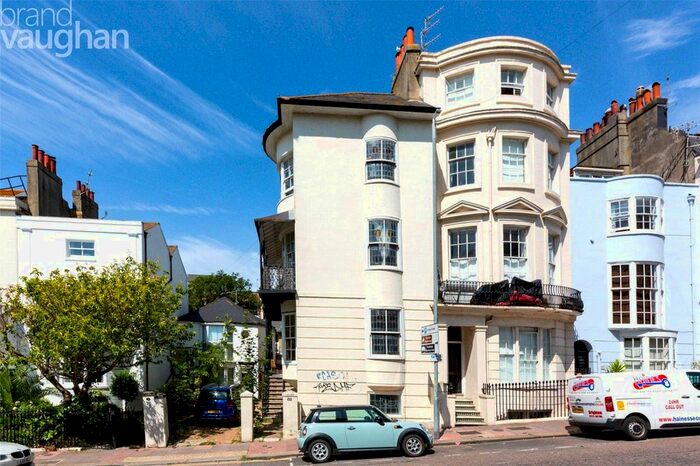 1 Bedroom Flat To Rent In Upper Rock Gardens, Brighton, East Sussex, BN2