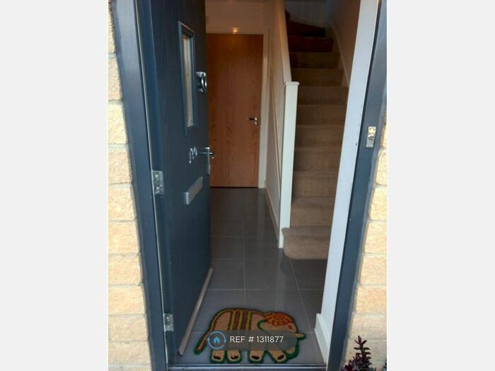 2 Bedroom Terraced House To Rent In Holts Crest Way, Leeds, LS12