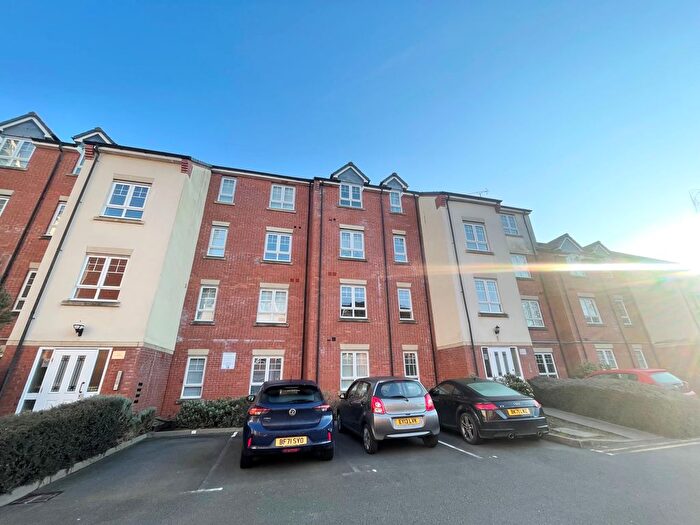 2 Bedroom Flat To Rent In Turberville Place, Warwick, CV34