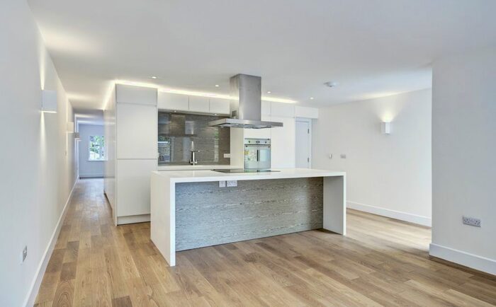 5 Bedroom Semi-Detached House To Rent In Arlington Road, Twickenham, TW1
