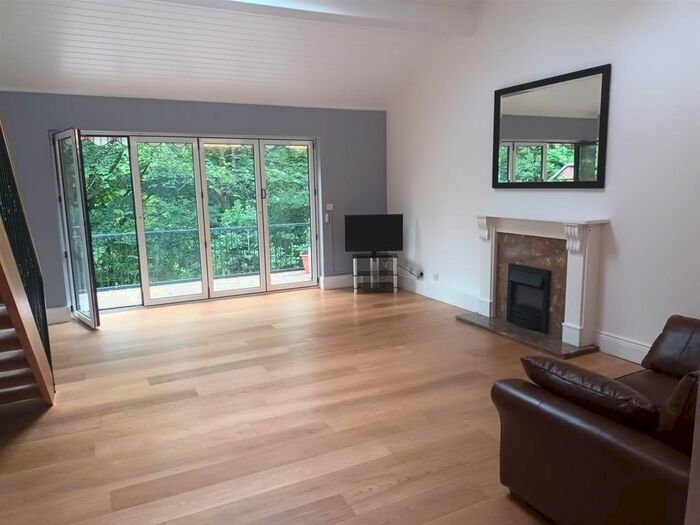 2 Bedroom Property To Rent In Dunelm Court, South Street, Durham, DH1