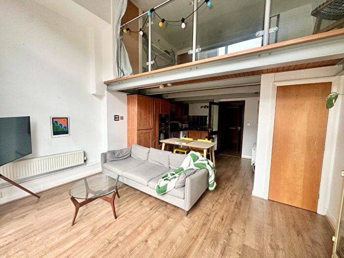 1 Bedroom Apartment To Rent In Thurland Street, Nottingham, Nottinghamshire, NG1