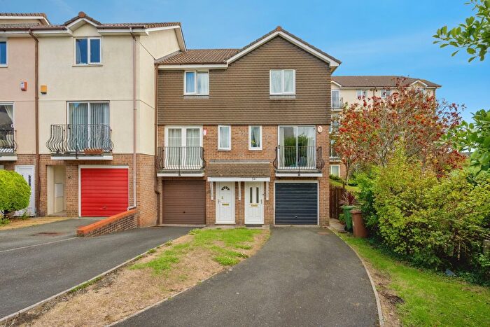 3 Bedroom End Terrace House For Sale In White Friars Lane, St. Judes, Plymouth, Devon, PL4