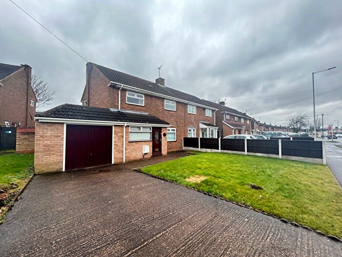 3 Bedroom Semi-Detached House To Rent In Deans Road, Wolverhampton, WV1