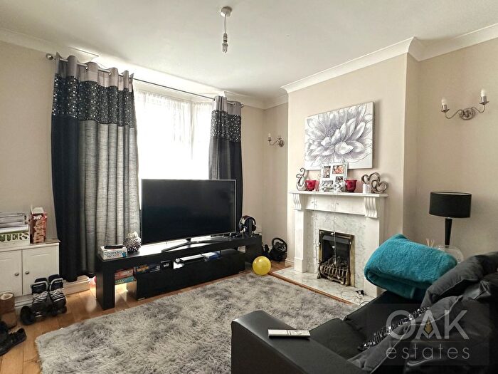 3 Bedroom Terraced House To Rent In Bradley Road, Enfield, EN3