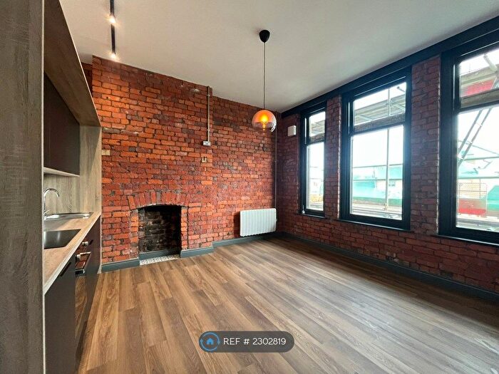 1 Bedroom Flat To Rent In King Street, Leigh, WN7