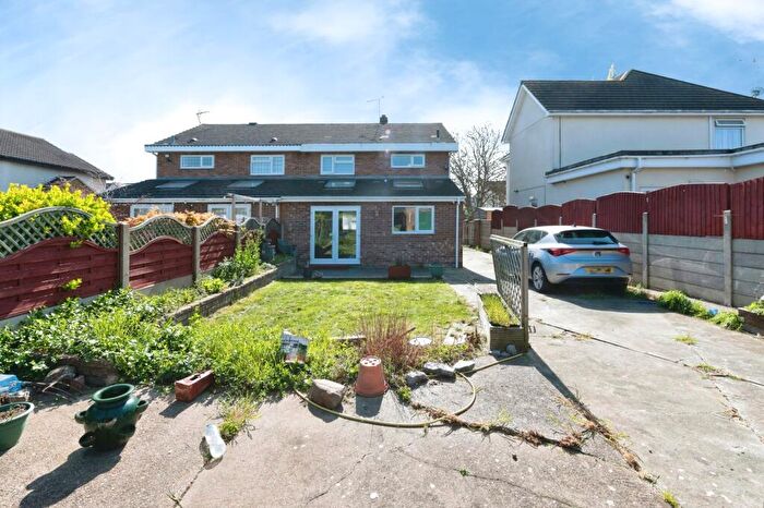 3 Bedroom Semi-Detached House For Sale In Southend Road, Stanford-le-Hope, Essex, SS17