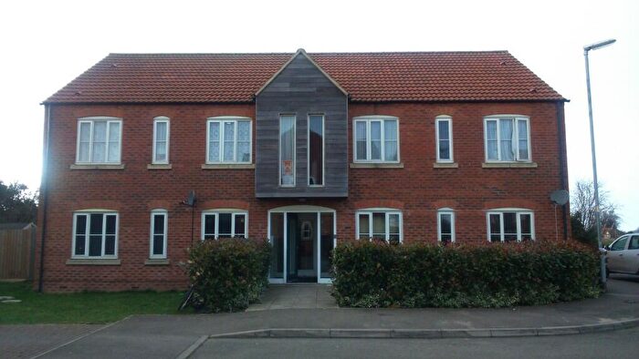 2 Bedroom Flat To Rent In Porthouse Drive, PE11