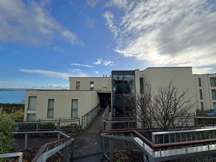 2 Bedroom Flat To Rent In Sea Road, Carlyon Bay, St. Austell, PL25