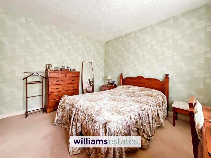 2 Bedroom Detached Bungalow For Sale In Village Road, Mold, CH7